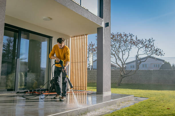 Best Driveway Pressure Washing  in Lakeland North, WA
